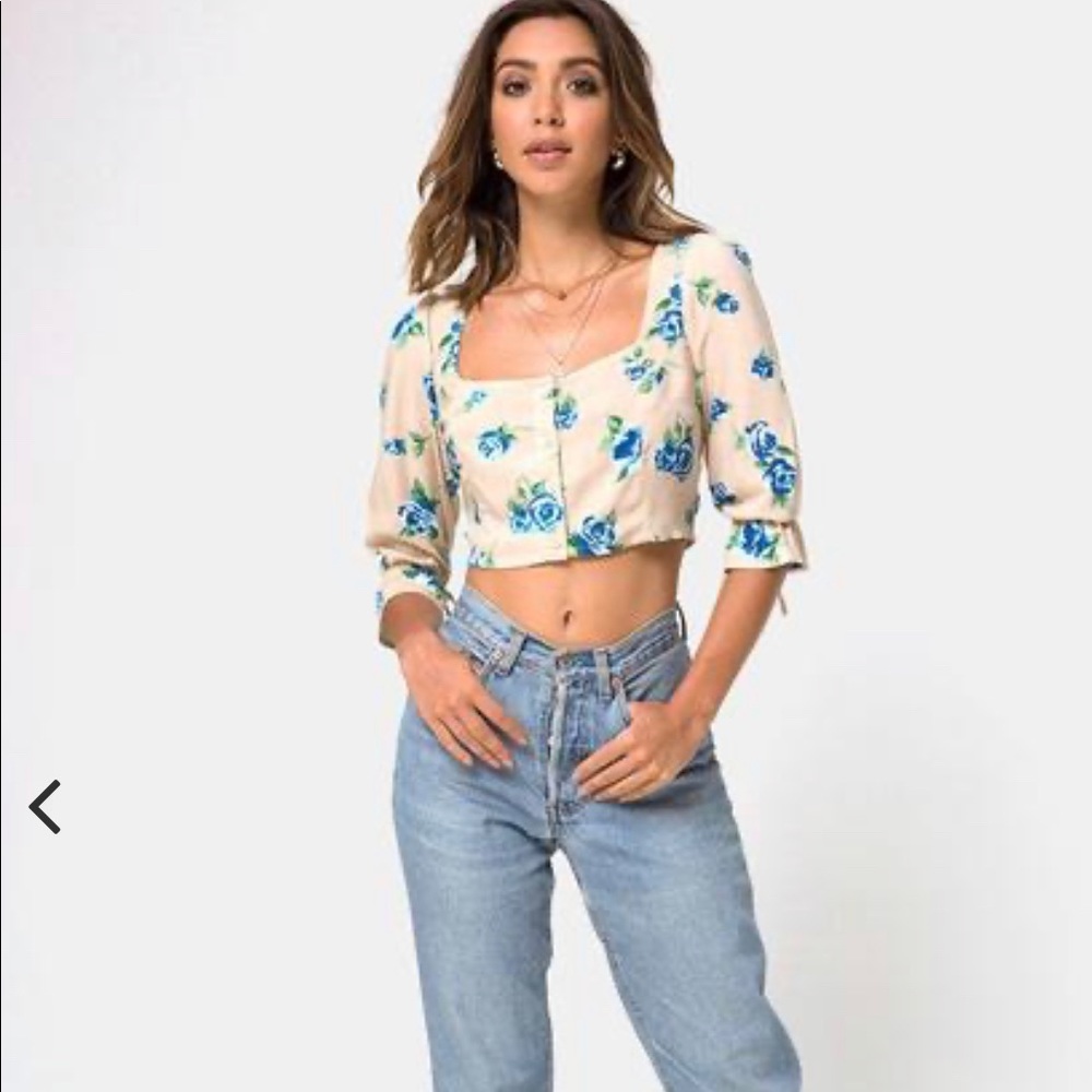 Catiza Top in Rose Blossom Blue by Motel
